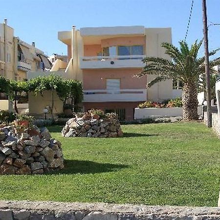 Danaos Beach Apartments Sfáka Esterno foto