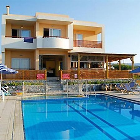 Danaos Beach Apartments Sfáka Esterno foto