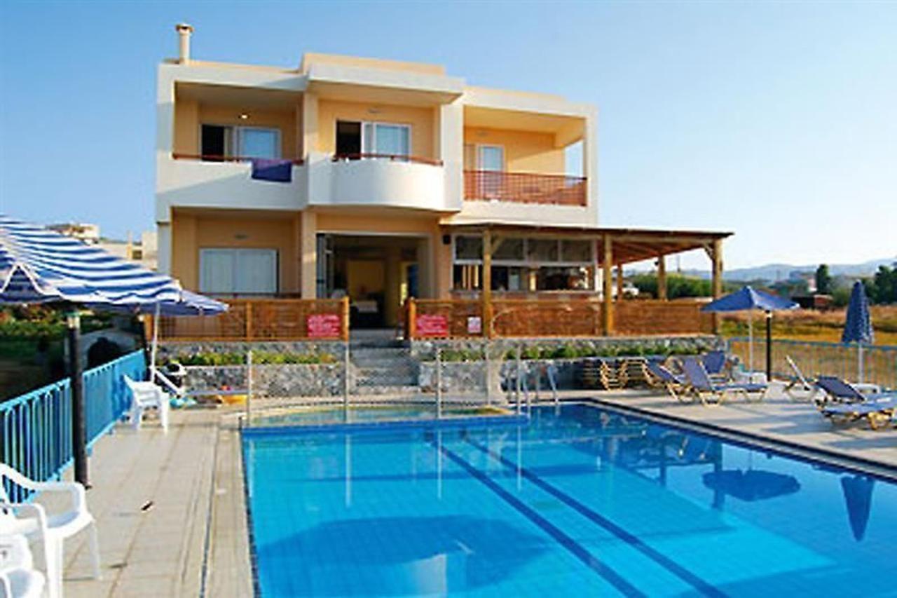 Danaos Beach Apartments Sfáka Esterno foto