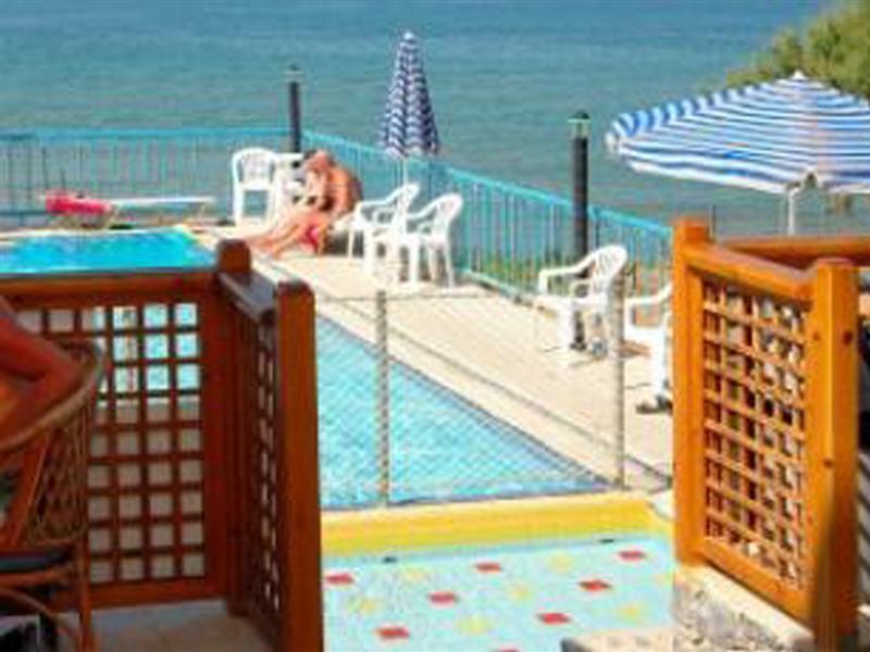 Danaos Beach Apartments Sfáka Esterno foto